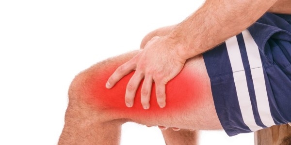 Czujesz ból uda? Poznaj przyczyny bólu kości udowej